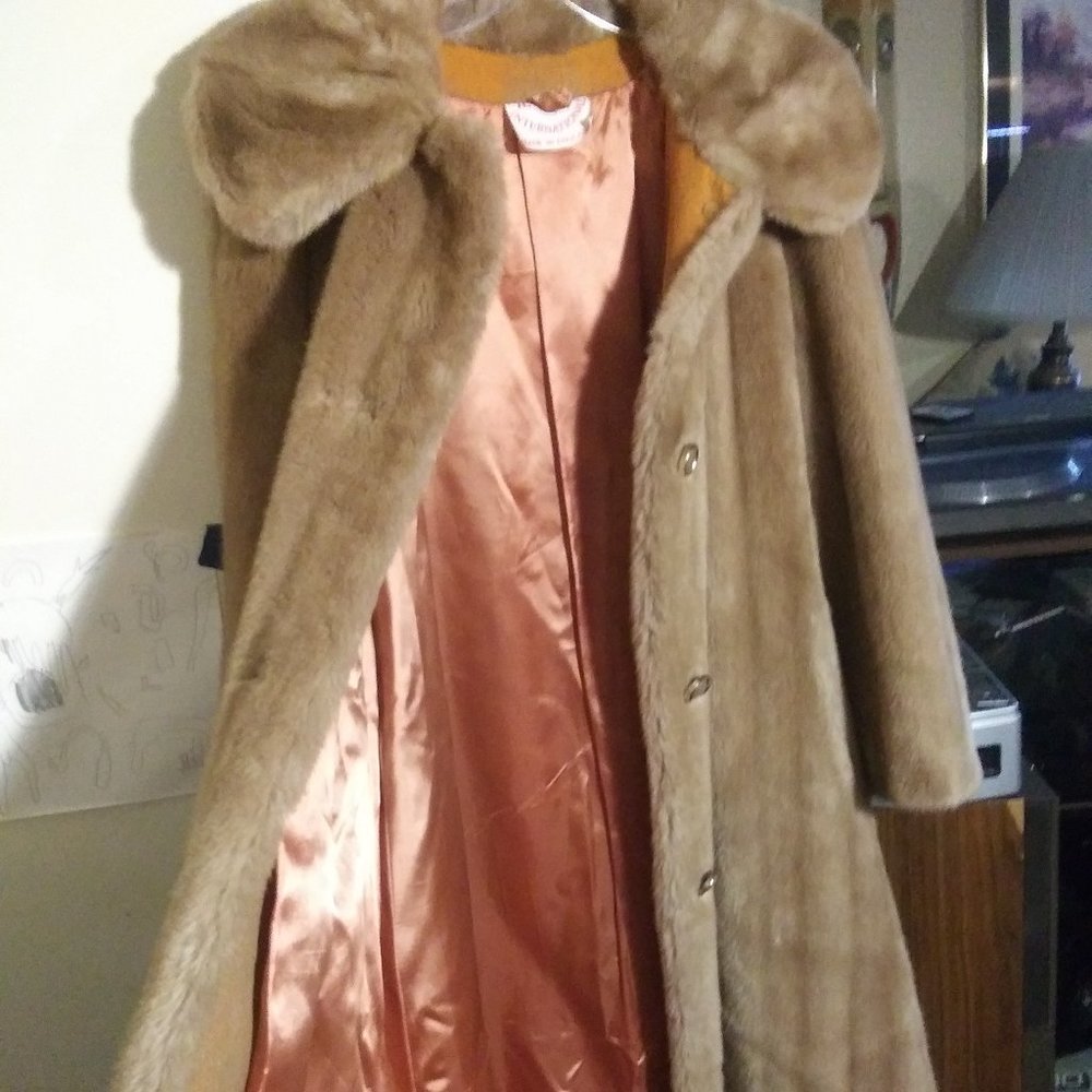 100%  Acrylic Faux  Fur Rawley International